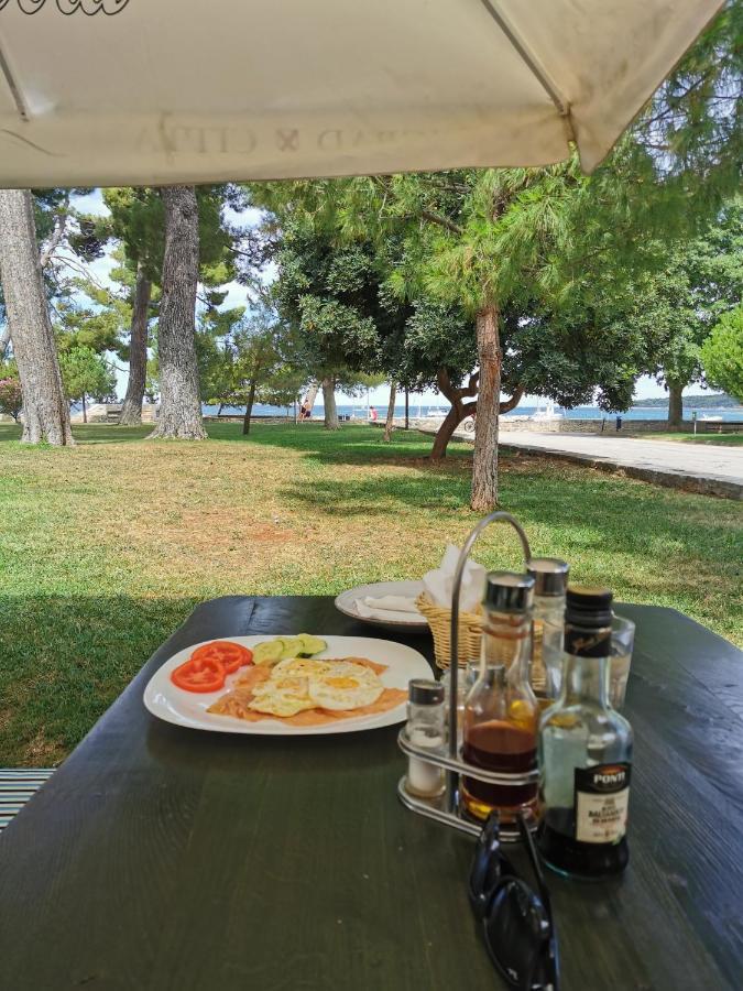 Nina Deluxe Superior 5 Star Apartment, Your Piece Of Heaven By The Sea & Park Novigrad Istria المظهر الخارجي الصورة