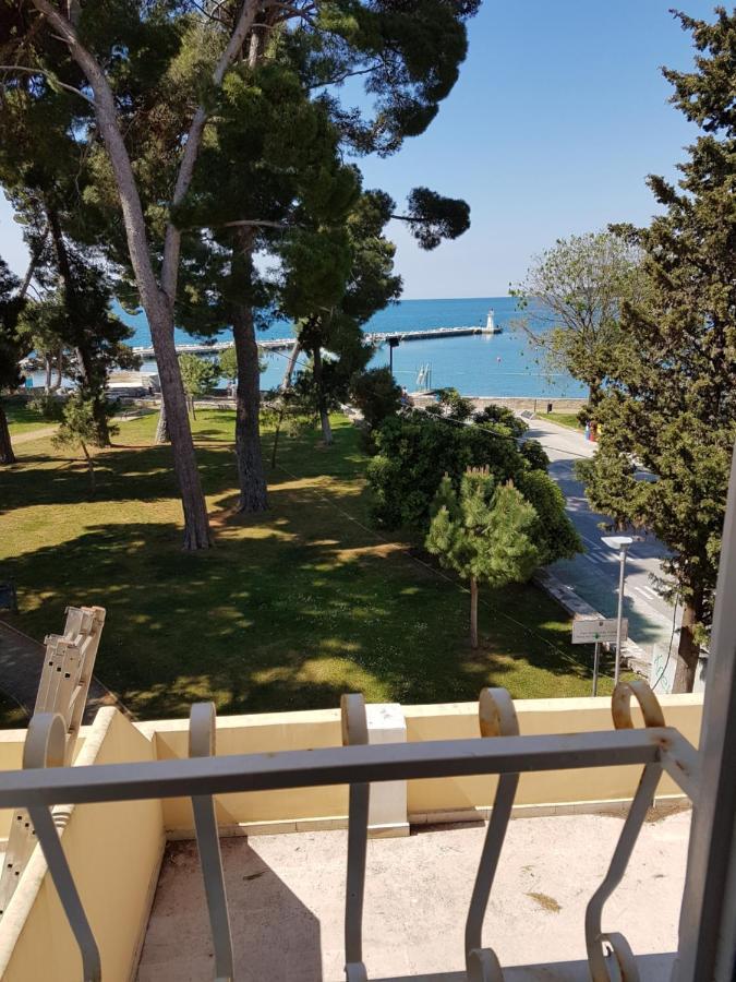 Nina Deluxe Superior 5 Star Apartment, Your Piece Of Heaven By The Sea & Park Novigrad Istria المظهر الخارجي الصورة