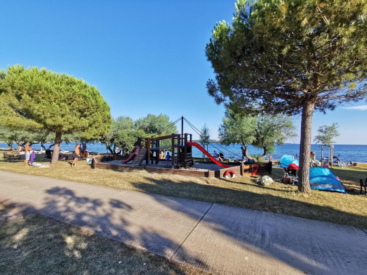 Nina Deluxe Superior 5 Star Apartment, Your Piece Of Heaven By The Sea & Park Novigrad Istria المظهر الخارجي الصورة
